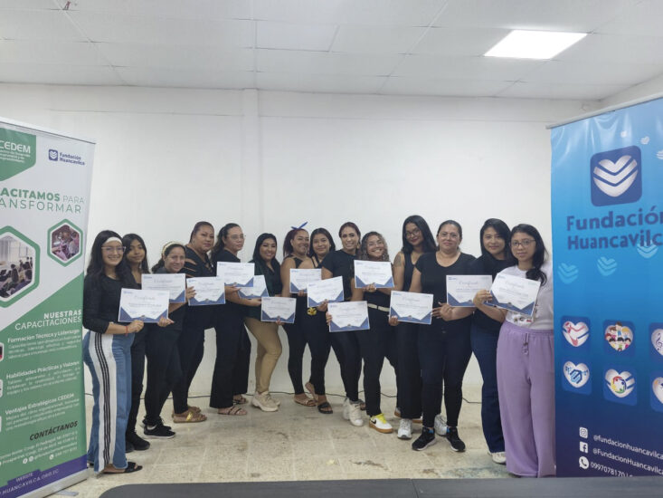 Clausura del Curso de Uñas Acrílicas sin Monómero